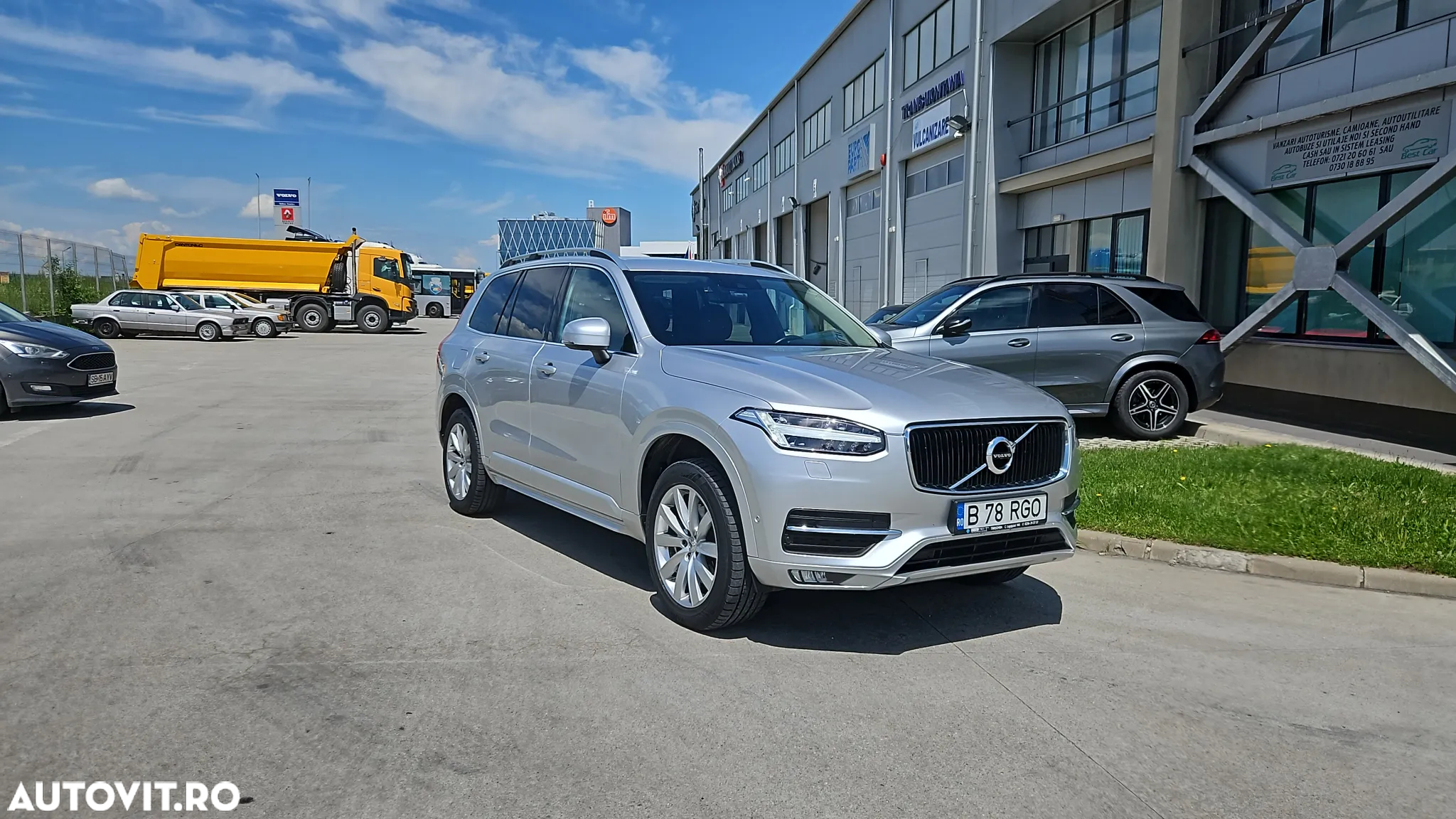 Volvo XC 90 D5 AWD Momentum - 2
