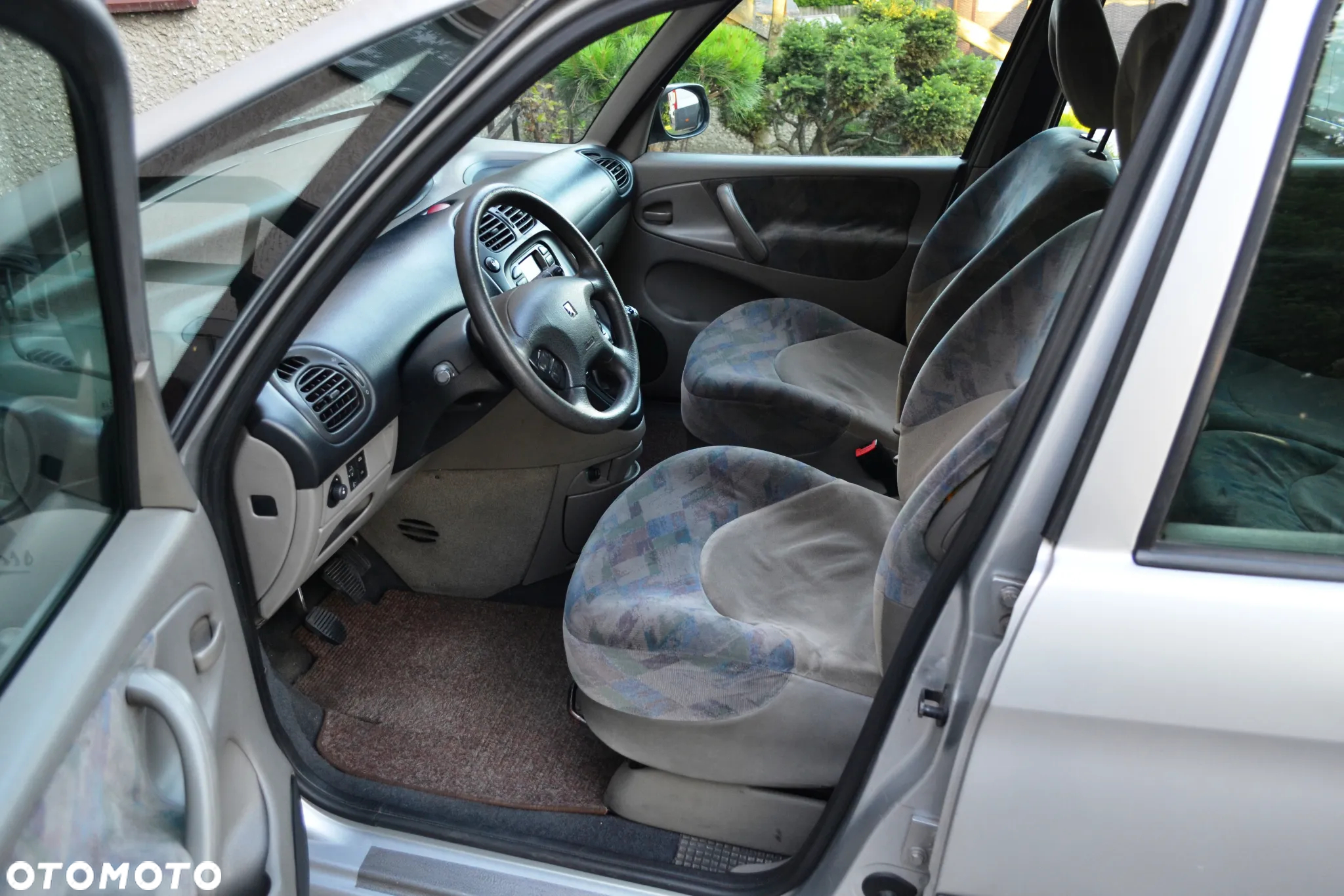 Citroën Xsara Picasso 1.8i SX Plus - 9