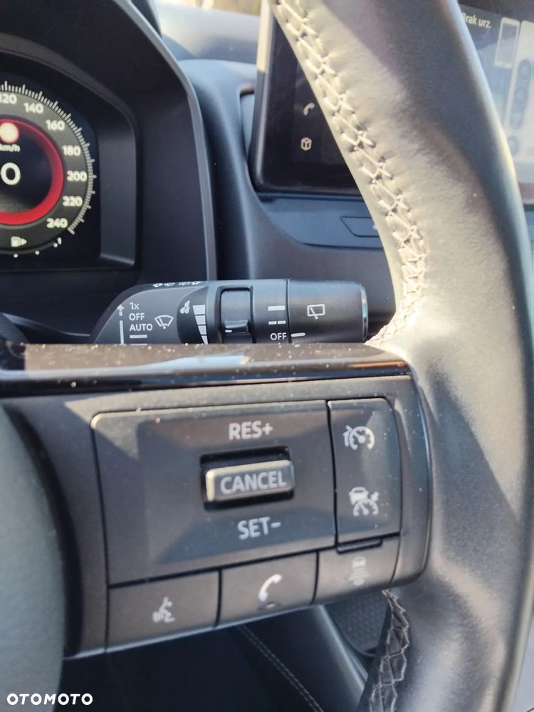 Nissan Qashqai 1.5 e-POWER N-Connecta - 17