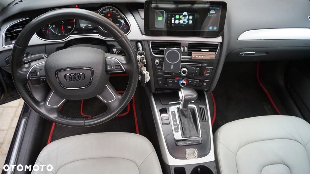 Audi A4 Limousine - 8