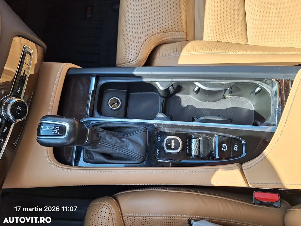 Volvo XC 90 D5 AWD Geartronic Inscription - 7