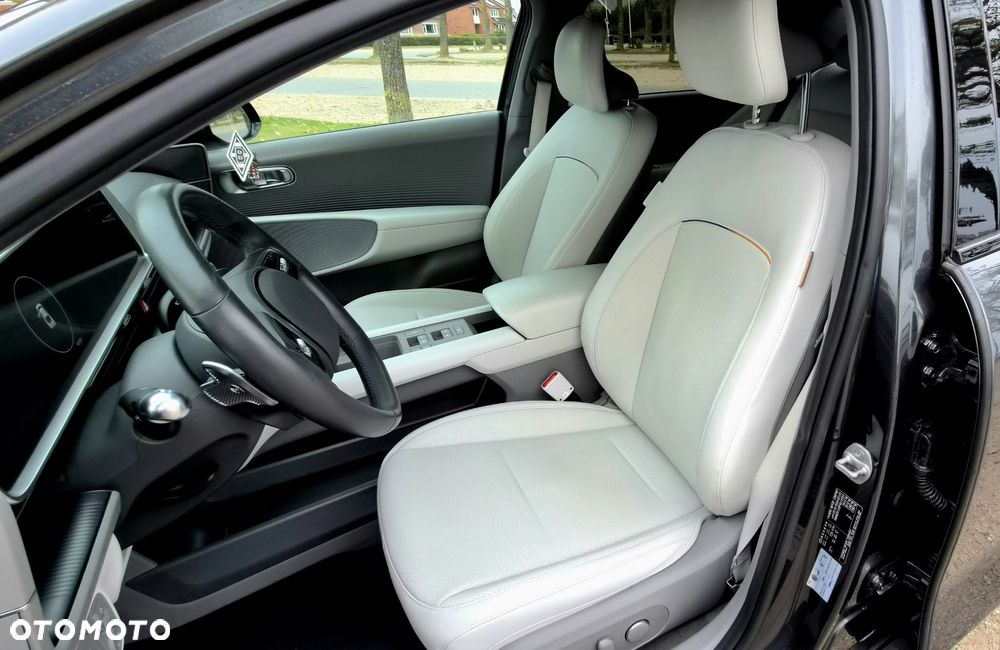 Hyundai IONIQ 6 - 13