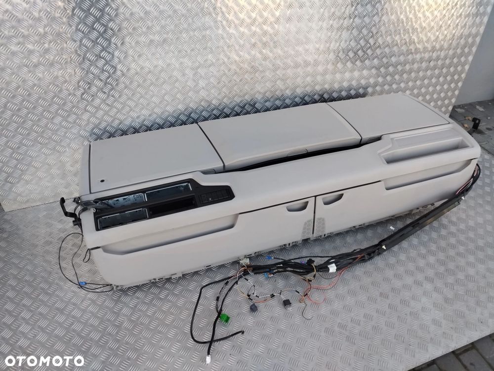 PÓŁKA KOKPIT GÓRNY SCANIA NTG - 4