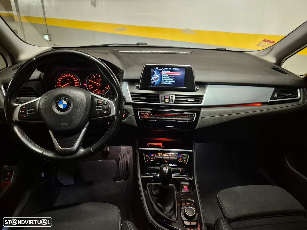 BMW 216 Gran Tourer d Line Sport - 31