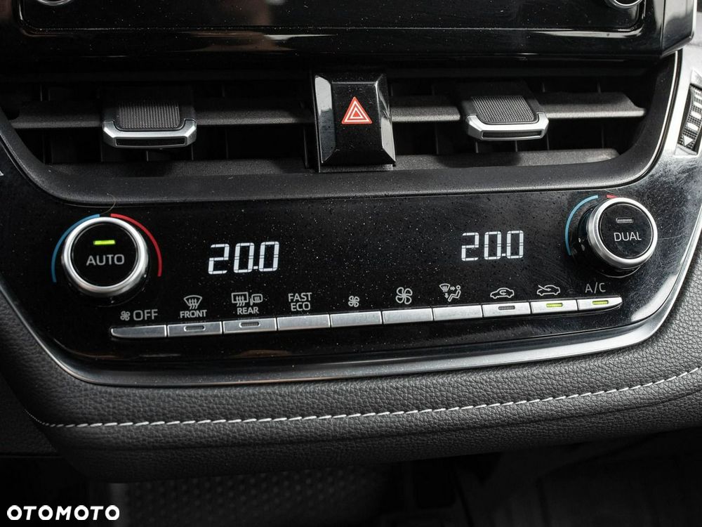 Toyota Corolla - 17