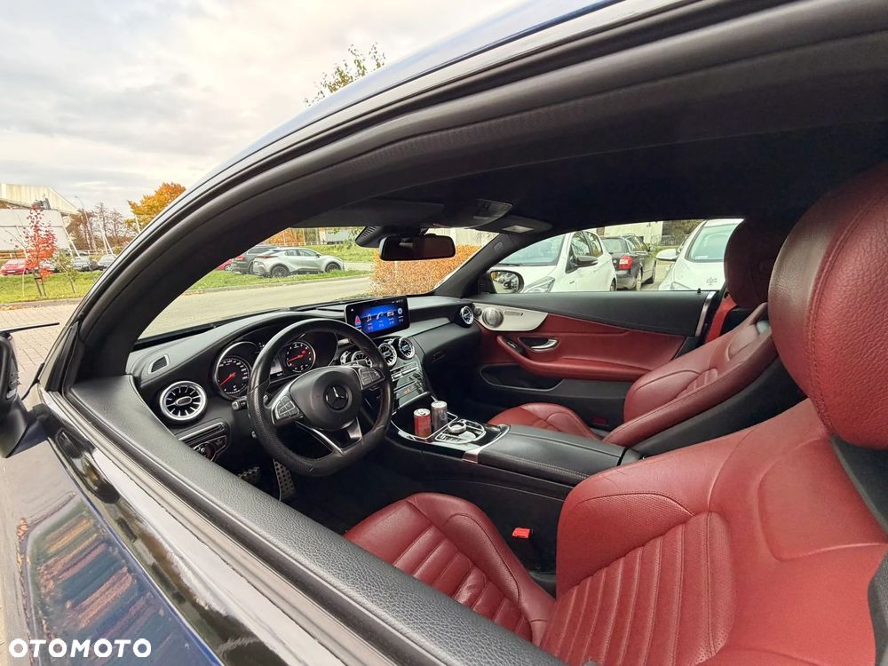 Mercedes-Benz Klasa C 300 7G-TRONIC - 20