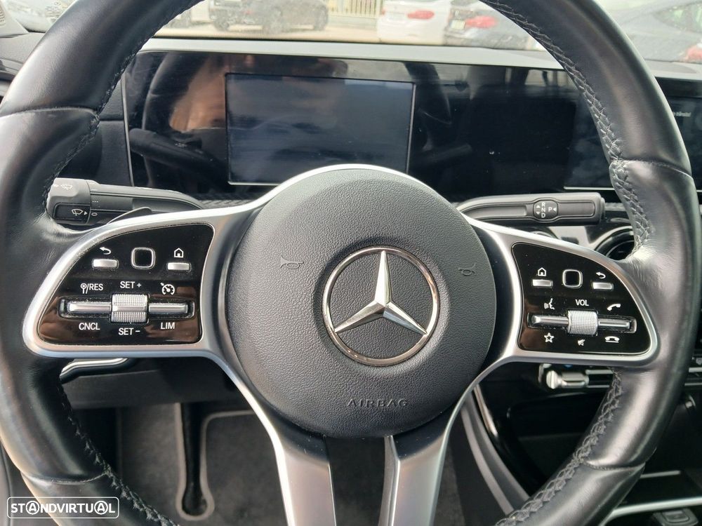 Mercedes-Benz A 250 Limousine e 8G-DCT - 25