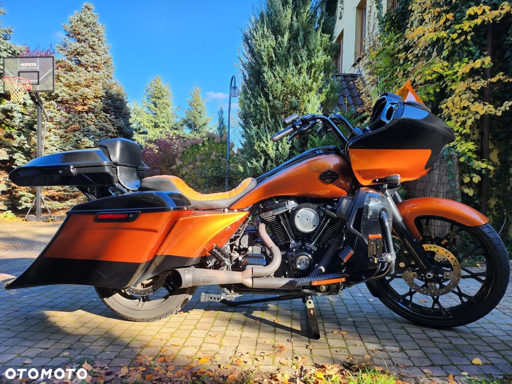 Harley-Davidson Touring Road Glide - 3