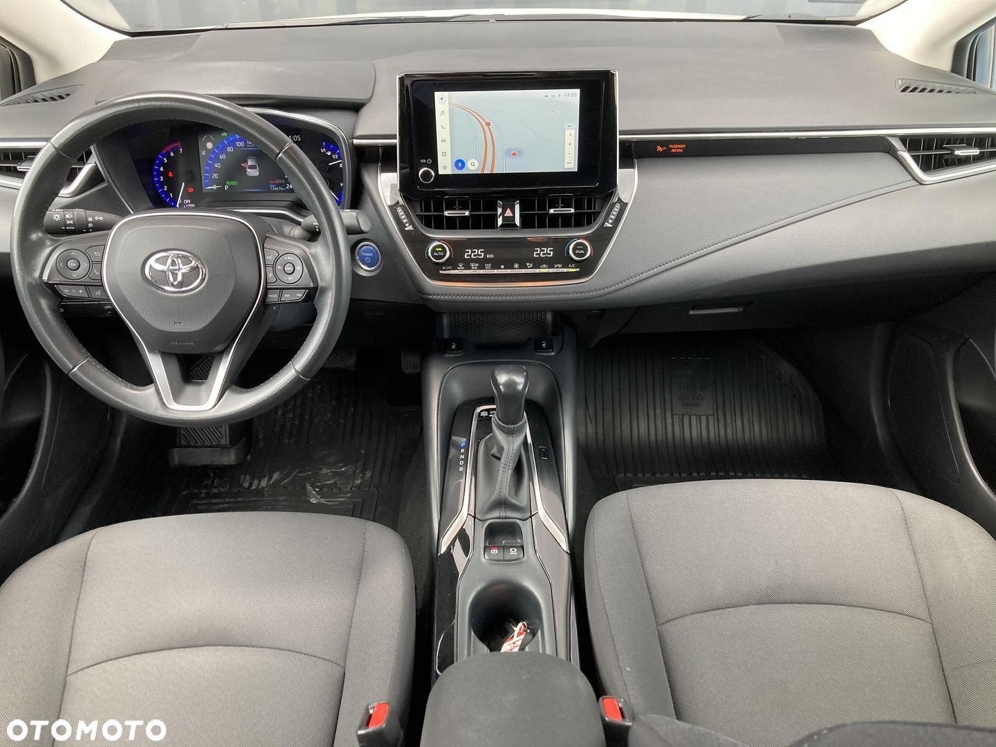 Toyota Corolla - 12