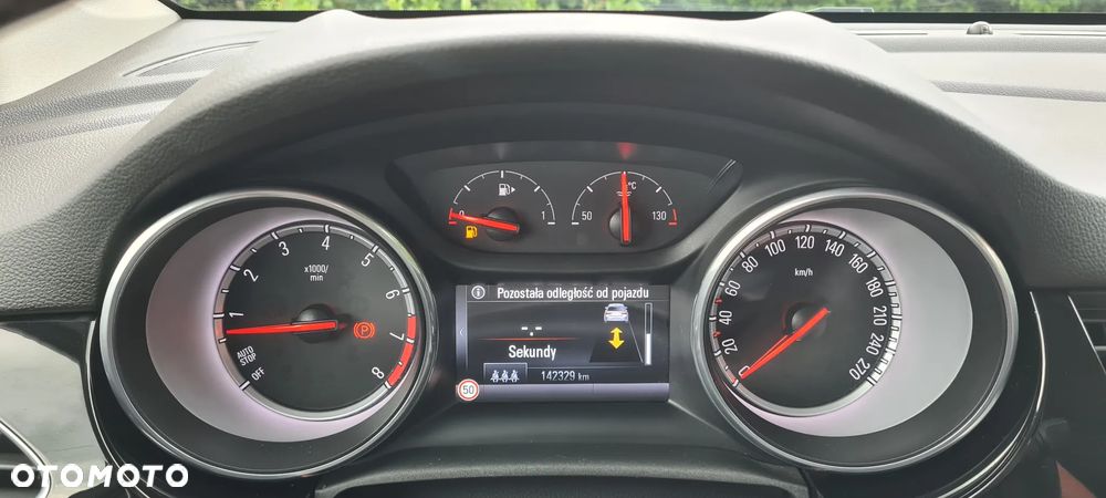 Opel Astra 1.6 Turbo Start/Stop Innovation - 28