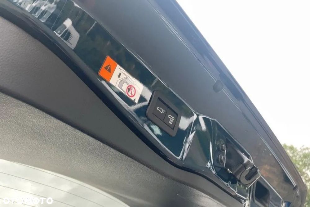 Toyota C-HR 2.0 Hybrid Teamplayer - 18