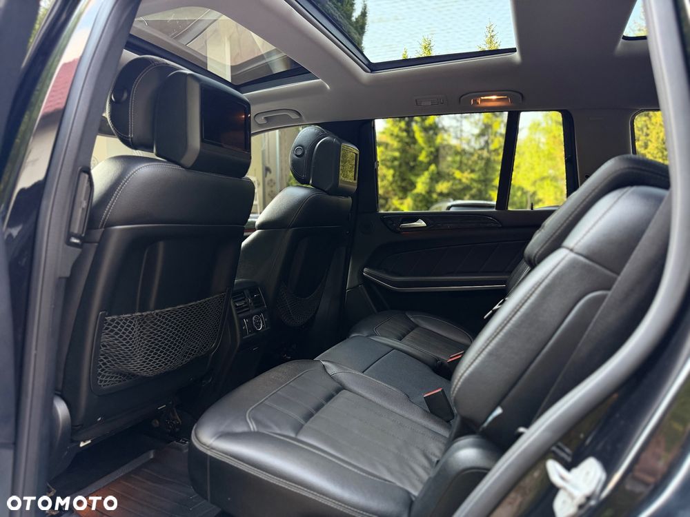Mercedes-Benz GL 350 BlueTEC 4-Matic - 23
