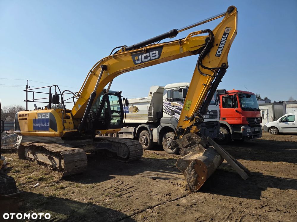 JCB 220LC - 1