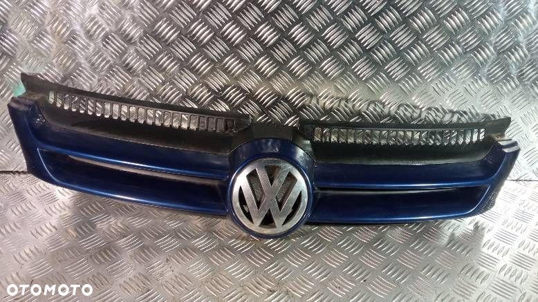 ATRAPA VOLKSWAGEN GOLF 5 PLUS - 1