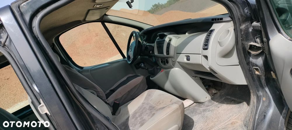 Opel Vivaro - 15