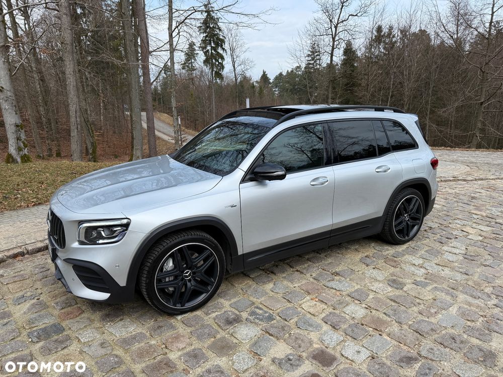 Mercedes-Benz GLB - 8