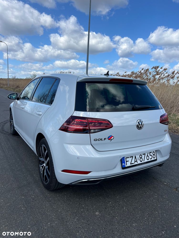 Volkswagen Golf 1.6 TDI (BlueMotion Technology) Comfortline - 4