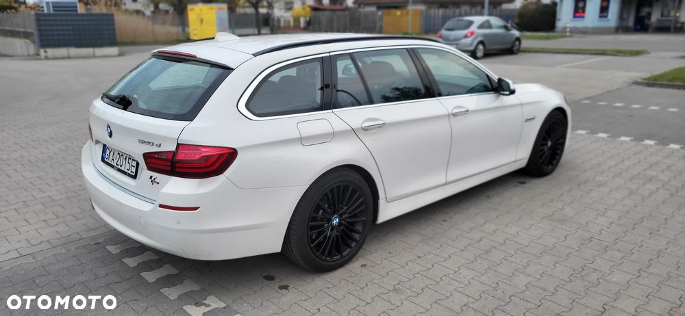 BMW Seria 5 520d Luxury Line - 4