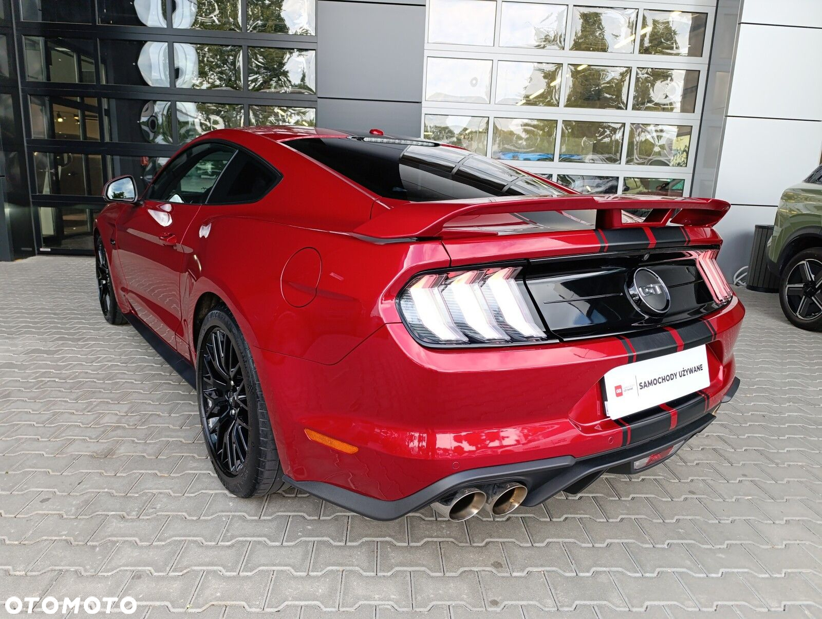 Ford Mustang - 8