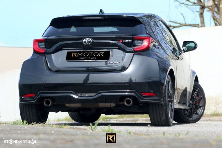 Toyota GR Yaris WRC Triple Edition - 6