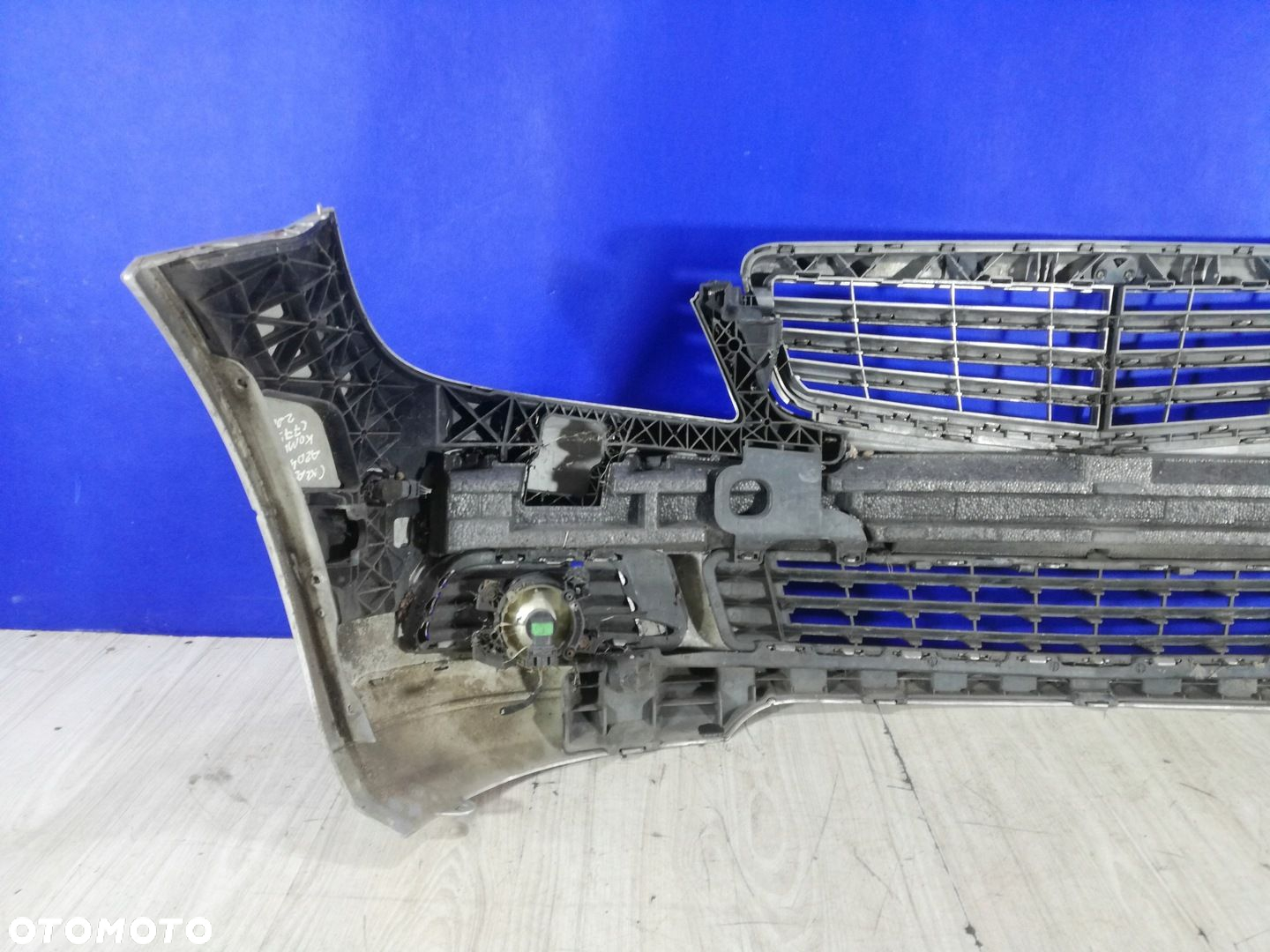 Mercedes C-Klasa W204 07/11 zderzak grill przód przedni PDC C775 - 4