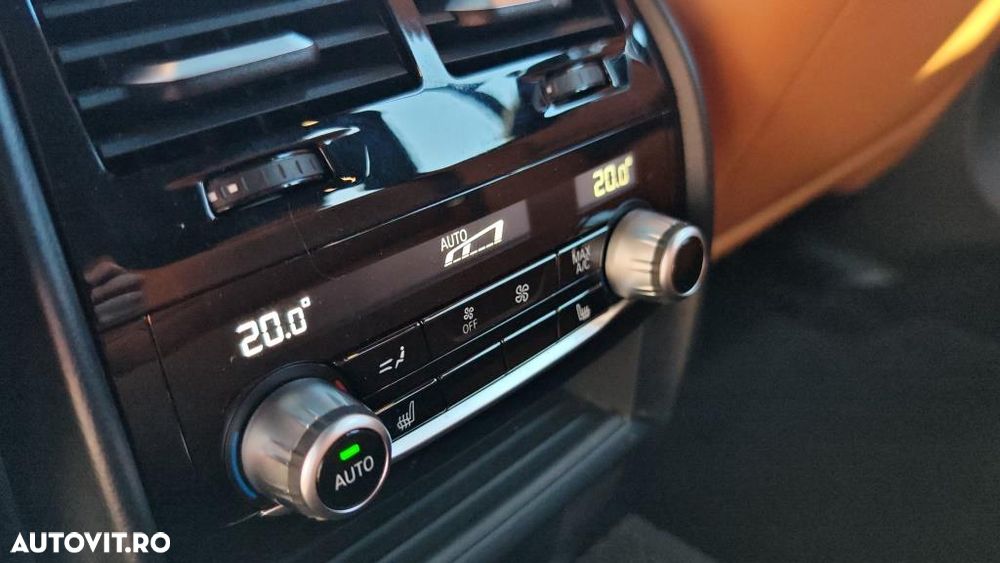 BMW Seria 5 540i xDrive Aut. Luxury Line - 26