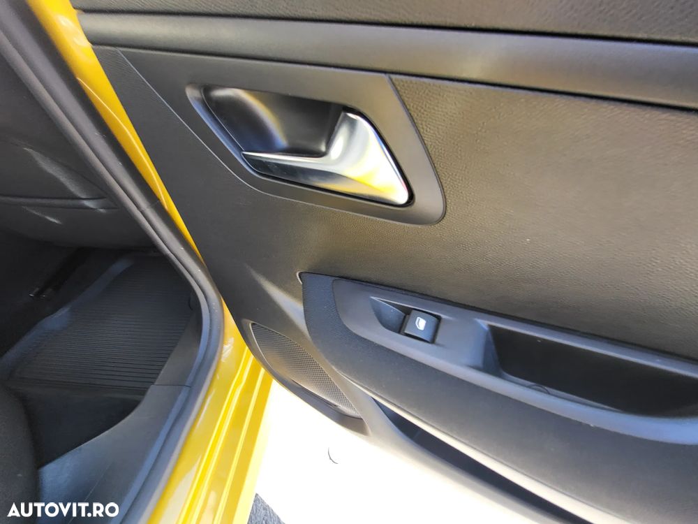 Peugeot 208 1.2 L PureTech STT Active - 7