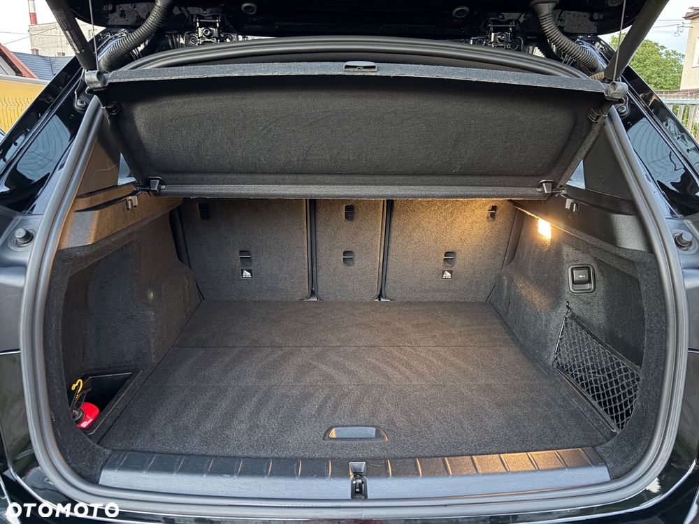 BMW X1 xDrive20i - 18