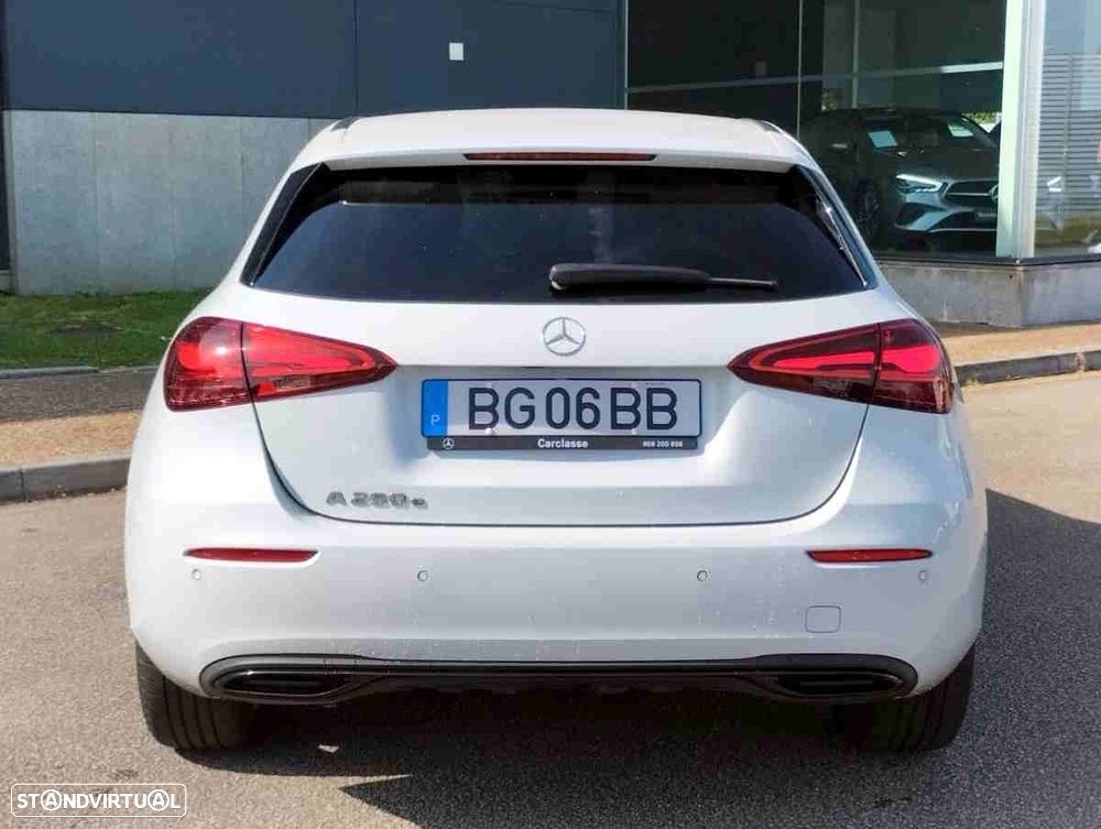 Mercedes-Benz A 250 - 12