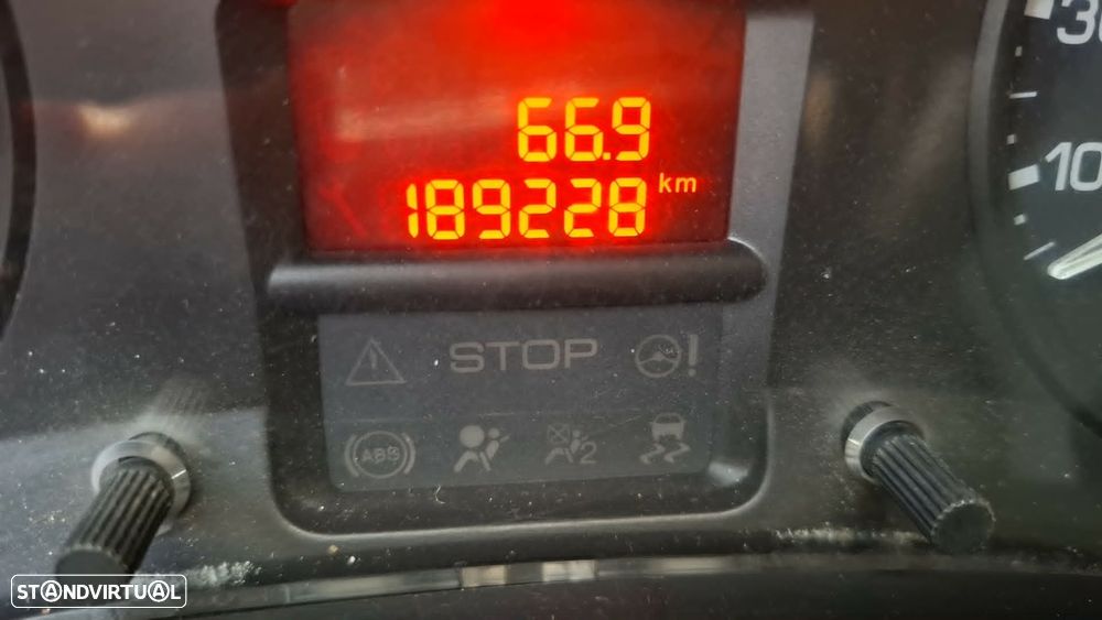 Citroën BERLINGO 1.6 HDI LONGA - 15