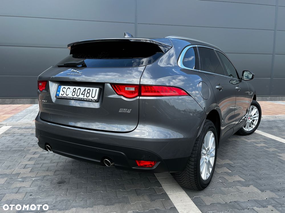 Jaguar F-Pace 2.0 i4D AWD Prestige - 12