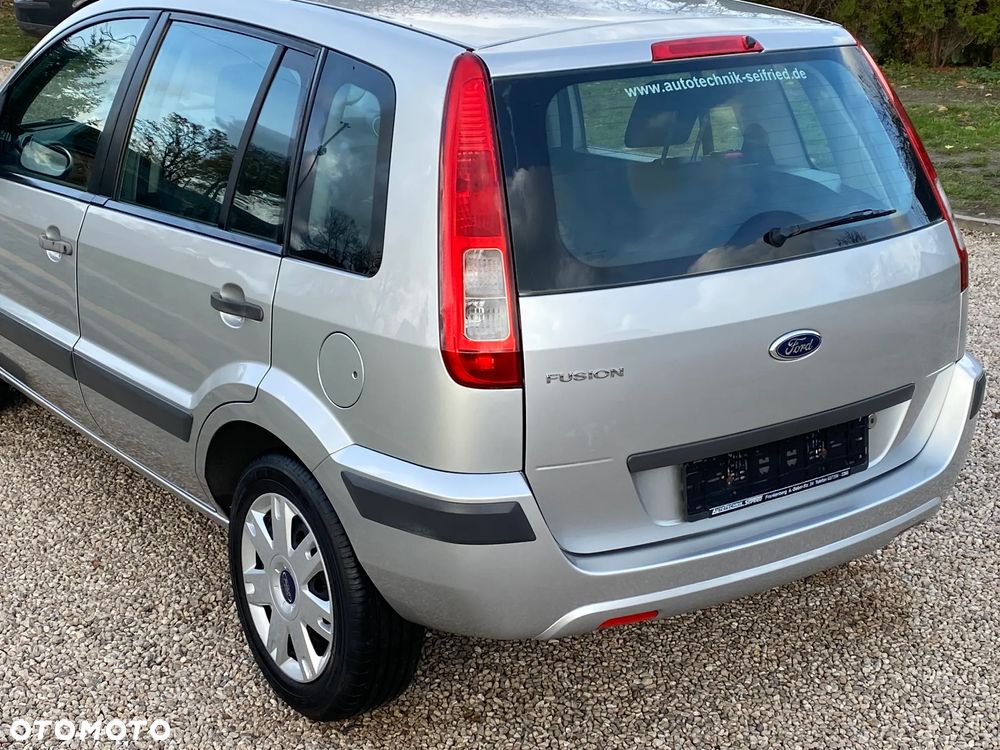 Ford Fusion 1.4 Trend - 12