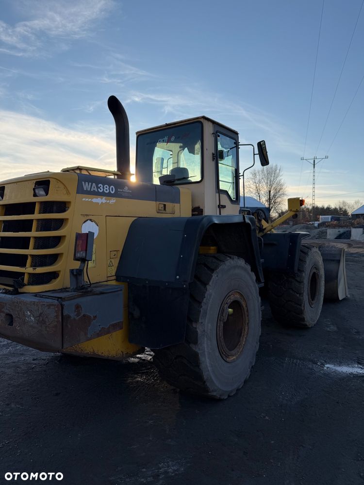 Komatsu WA 380-3H - 1
