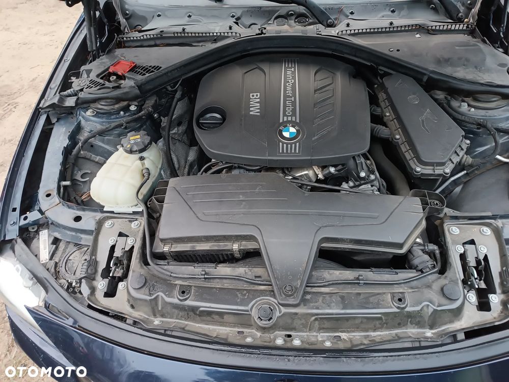 BMW Seria 3 - 16