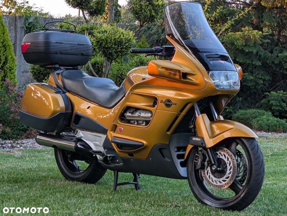 Honda ST - 1