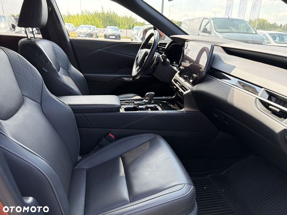 Lexus RX - 9