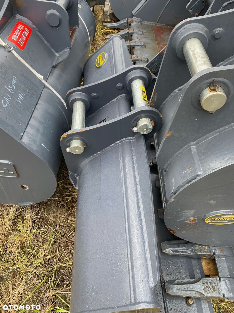 Inny łyżki Strickland + łyżka skarpowa Titan 1800 mm + widły paletowe wszystko nowe - 2