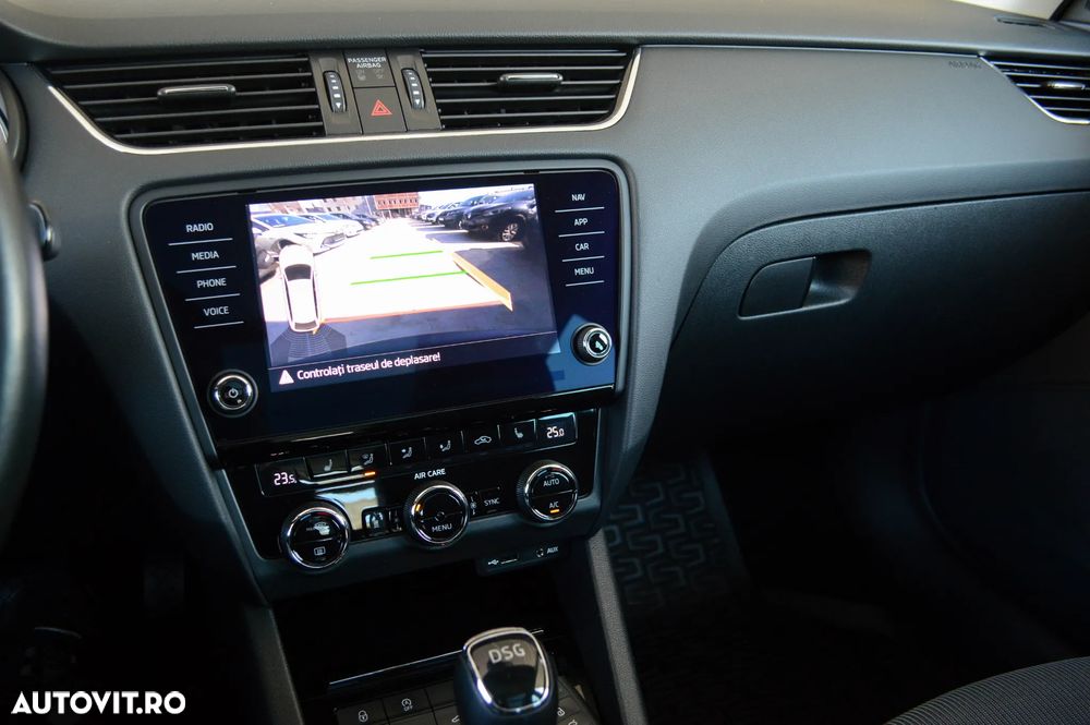 Skoda Octavia 2.0 TDI DSG Sport Edition - 8