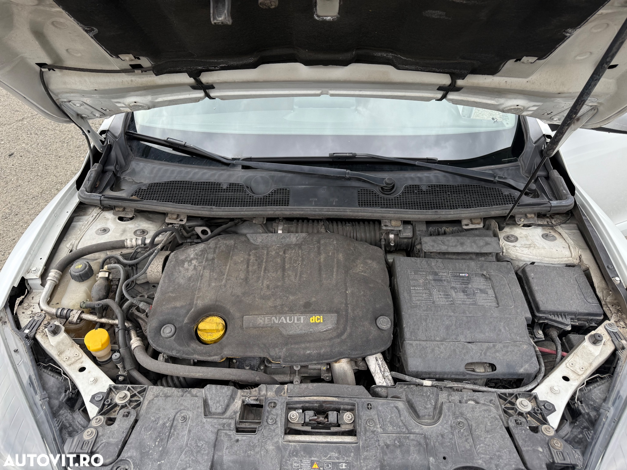 Renault Megane dCi 165 FAP GTline - 38