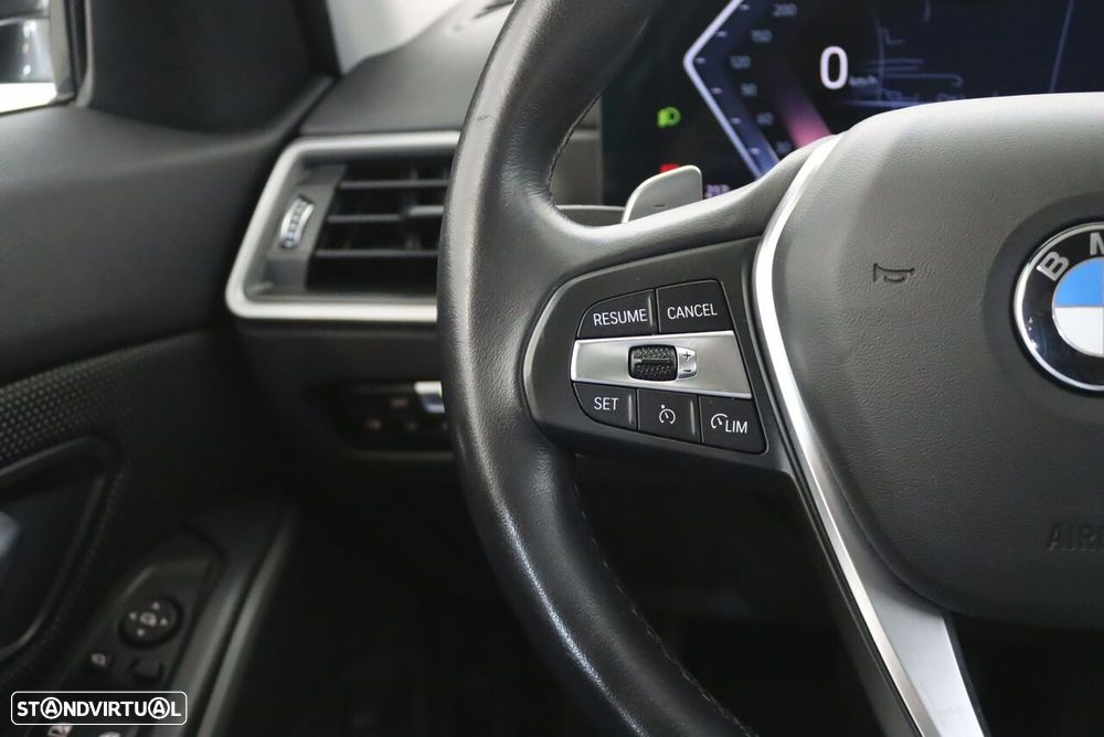 BMW 318 d Auto - 11