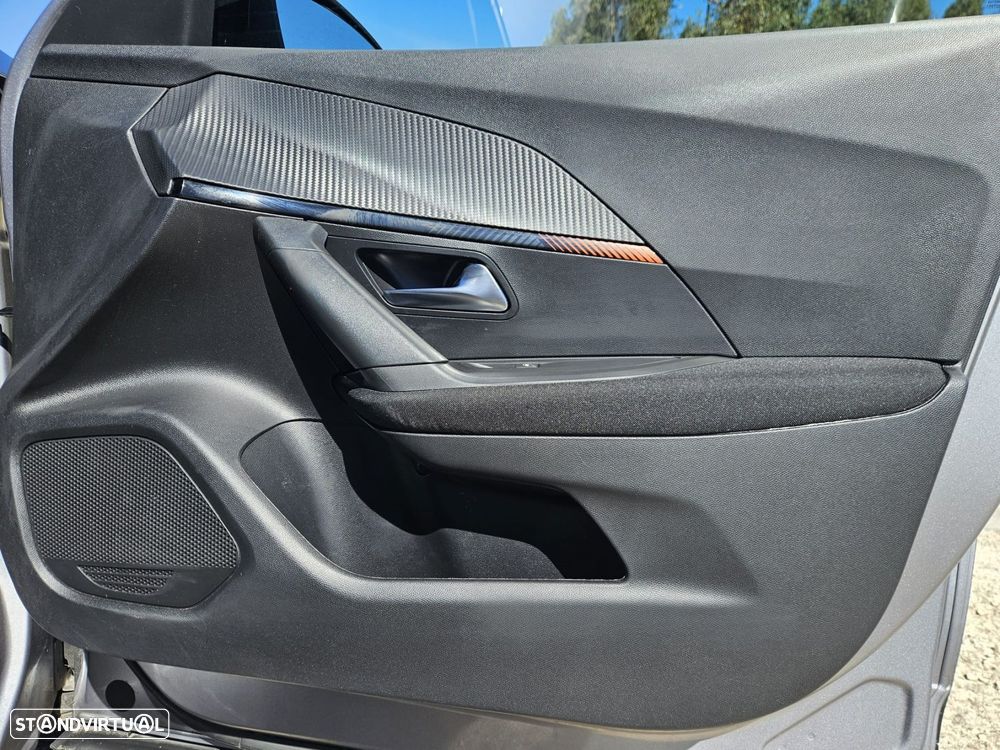 Peugeot 2008 1.2 PureTech Active Pack - 47