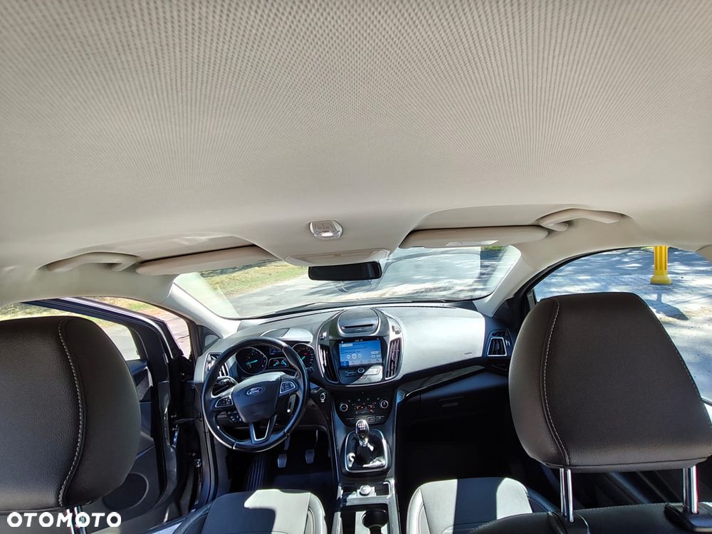 Ford Kuga - 21