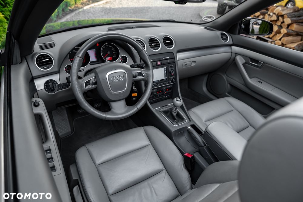 Audi A4 Cabrio 1.8 T - 37