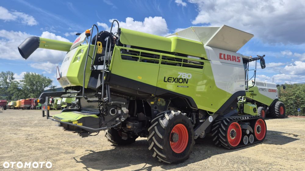 Claas Lexion 780TT z hederem - 3