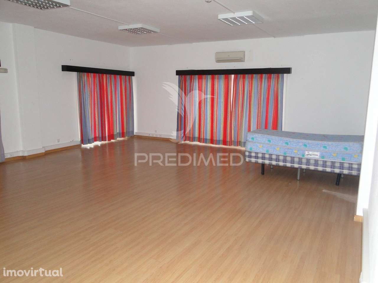 Apartamento/arrendamento para Alojamento de funcionários em Ferreiras - Grande imagem: 5/11