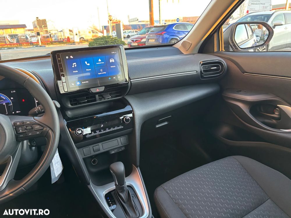 Toyota Yaris Cross - 14