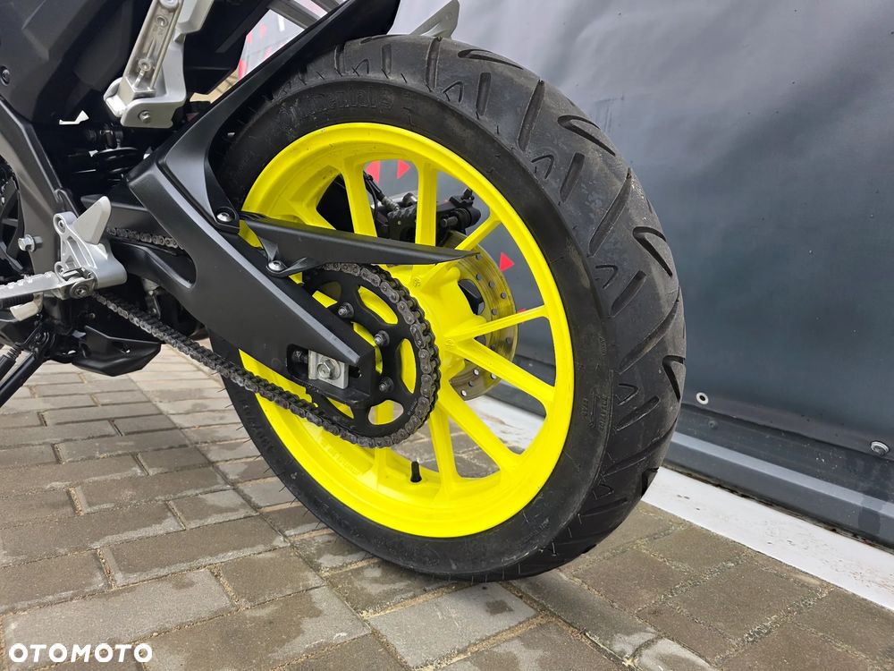 Yamaha MT - 7