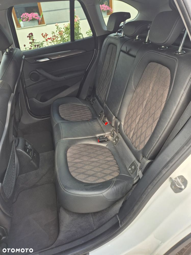 BMW X1 sDrive18d Advantage sport - 14