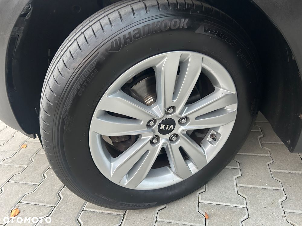 Kia Sportage 1.7 CRDI 2WD Dream-Team Edition - 19