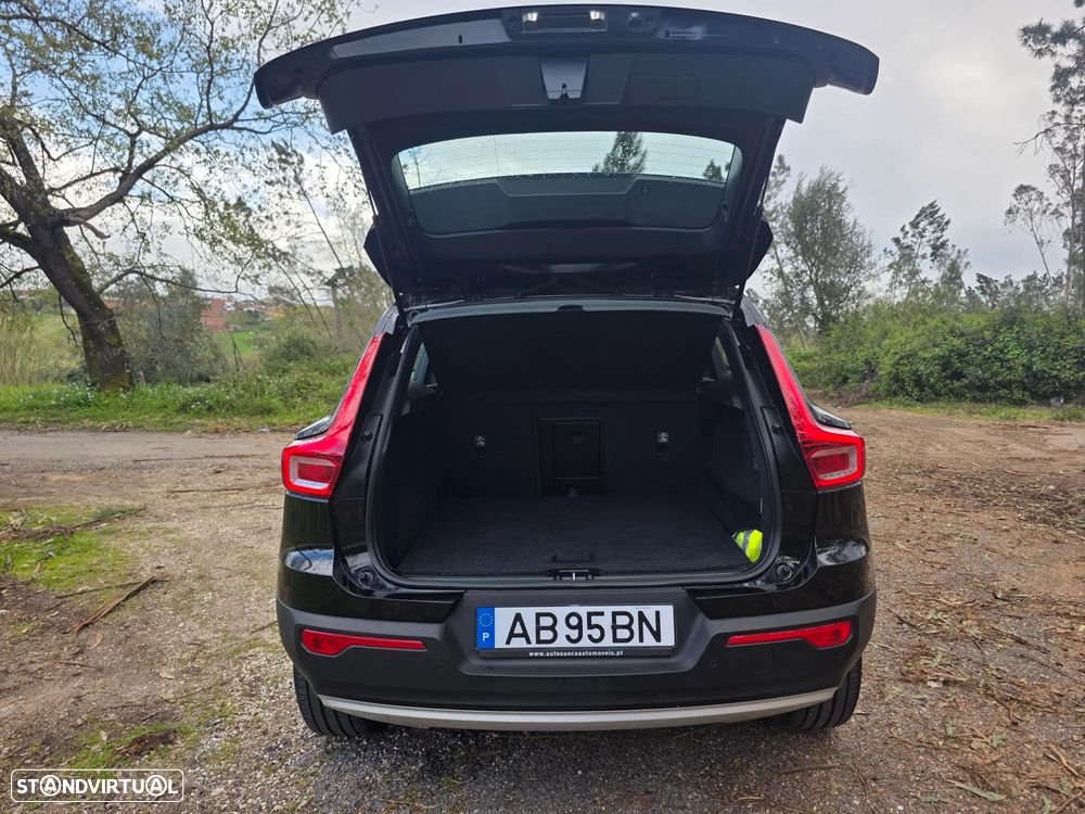 Volvo XC 40 2.0 D3 Momentum Core - 37